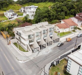 Sobrado Geminado em Joinville, Costa e Silva - Residencial Frankfurt